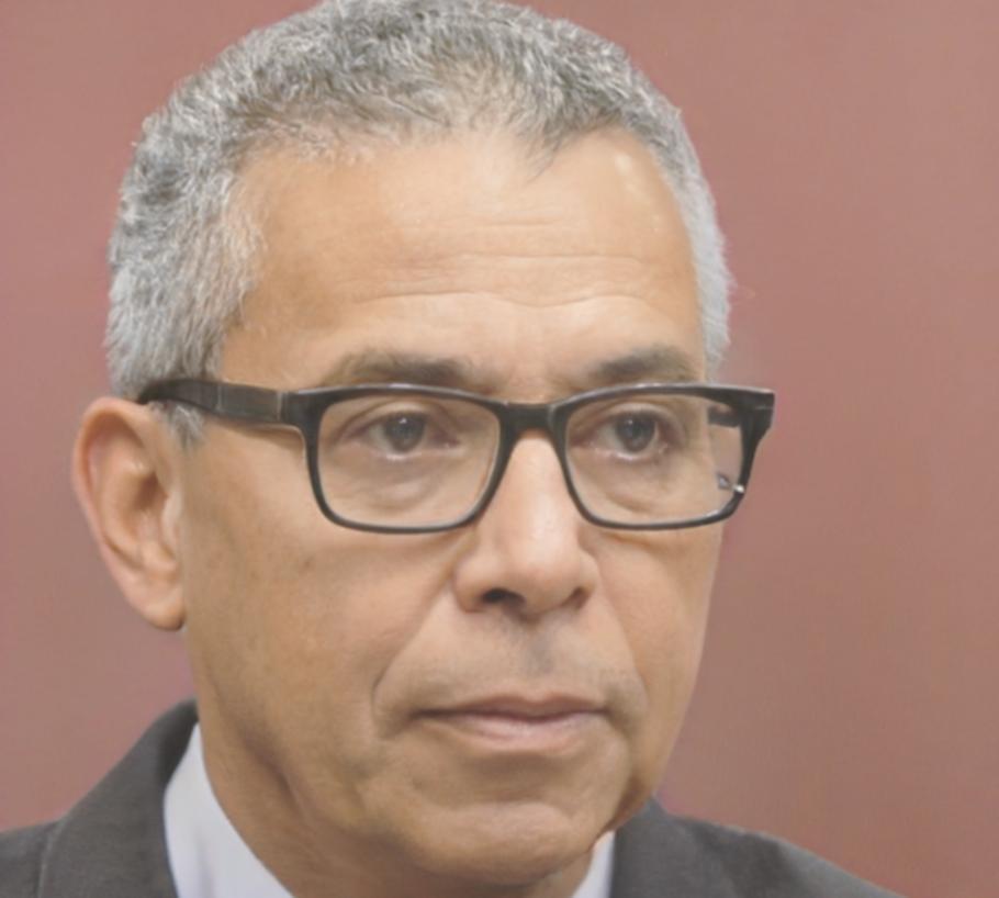 Carlos Mendoza, Director de Estrategias Financieras